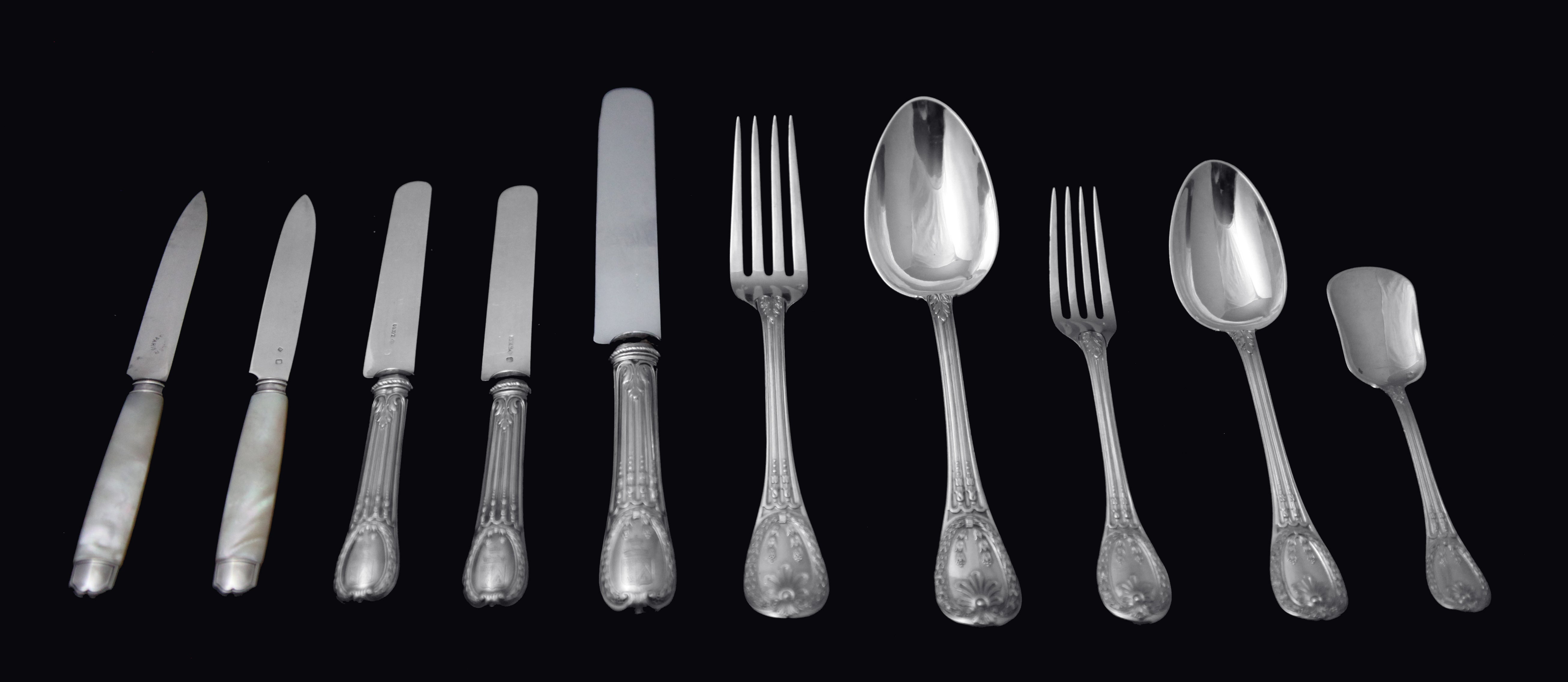 How Much Silver is in Sterling Silver Flatware: Ultimate Guide 1 How Much Silver is in Sterling Silver Flatware: Ultimate Guide